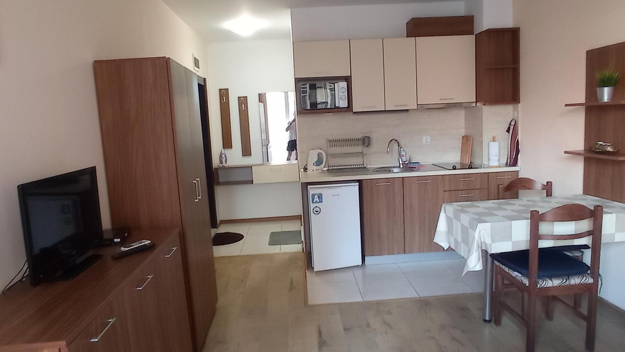 Apartments Vesi And Gery Pomorie Exterior foto